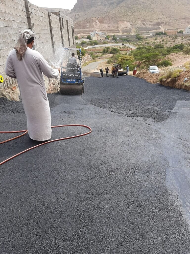 مقاول صيانة الأسفلت